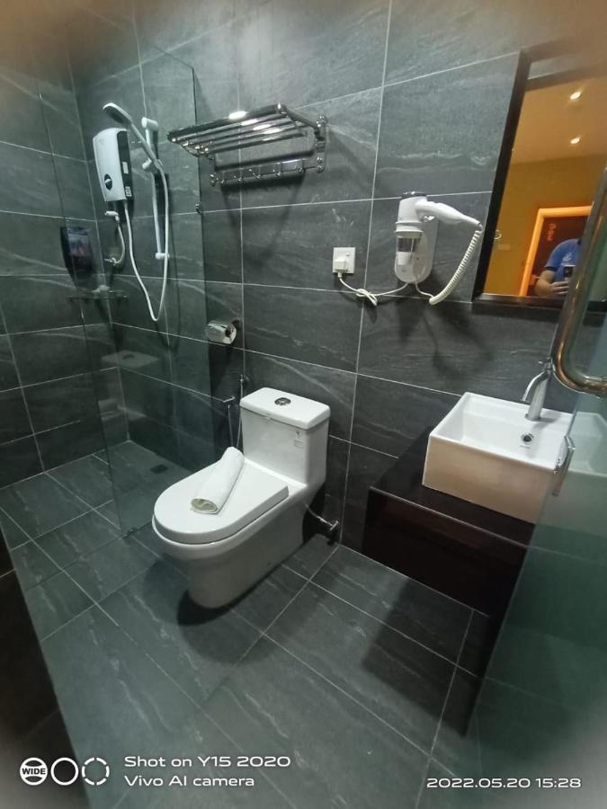 Yee Hotel Permas Jaya Johor Bahru Exterior foto